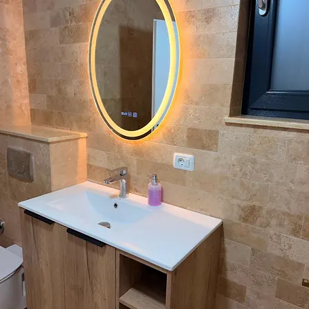 Apartment Livia Ii
